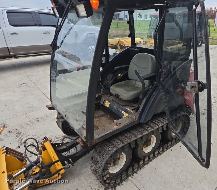 image for item EQ3677 2008 Toro  Grounds master 7210 lawn mower