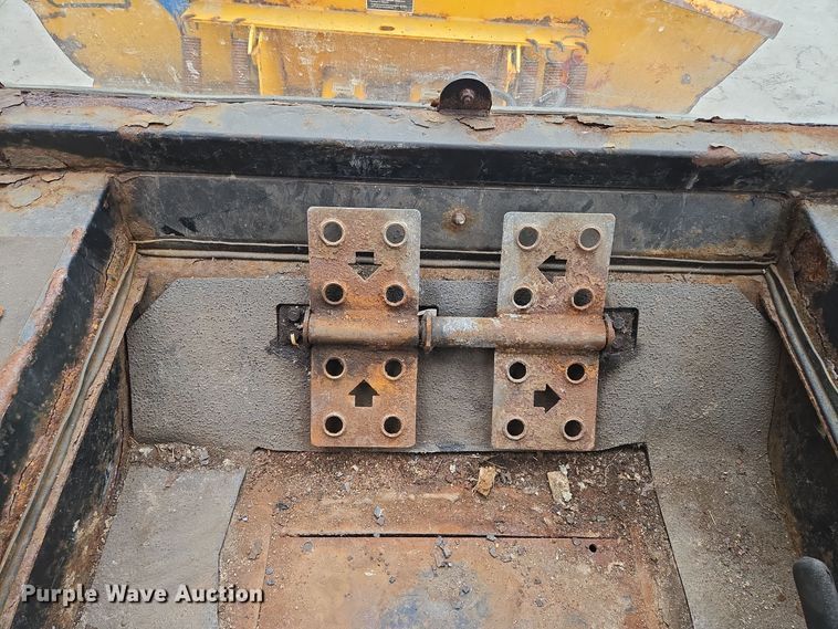 image for item EQ3677 2008 Toro  Grounds master 7210 lawn mower