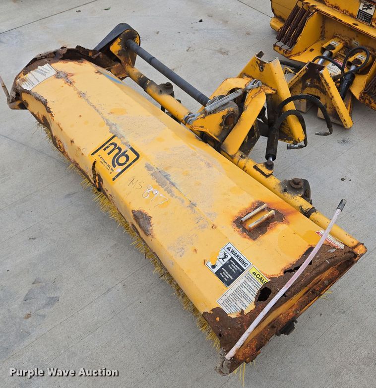 image for item EQ3677 2008 Toro  Grounds master 7210 lawn mower