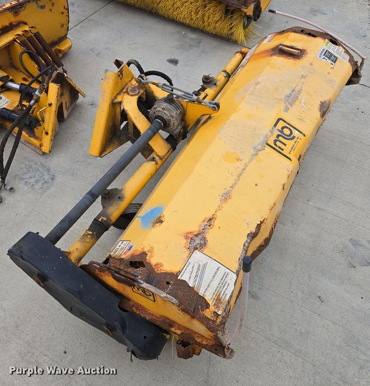 image for item EQ3677 2008 Toro  Grounds master 7210 lawn mower