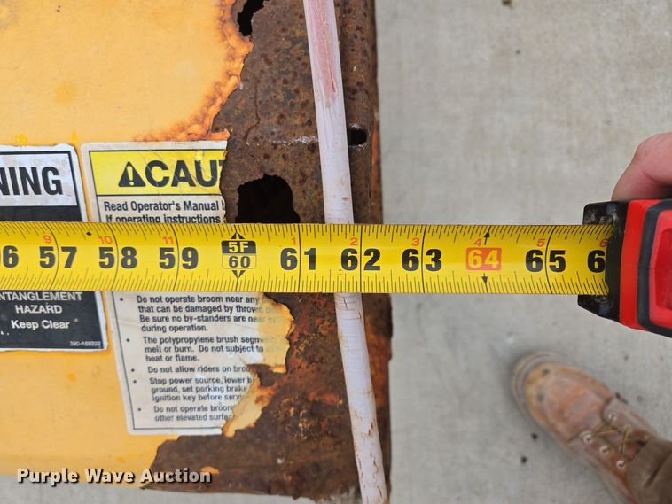 image for item EQ3677 2008 Toro  Grounds master 7210 lawn mower