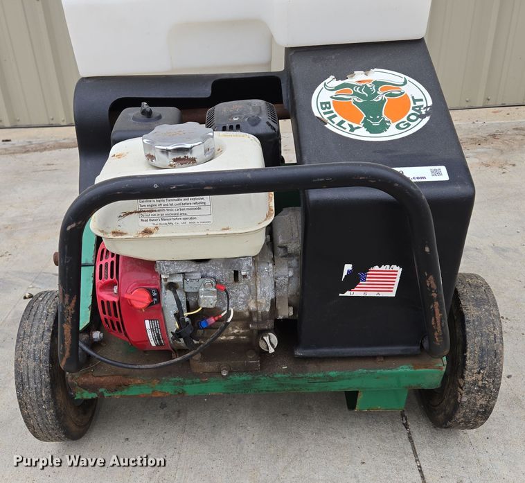 image for item EQ3679 Billy Goat AE401H aerator