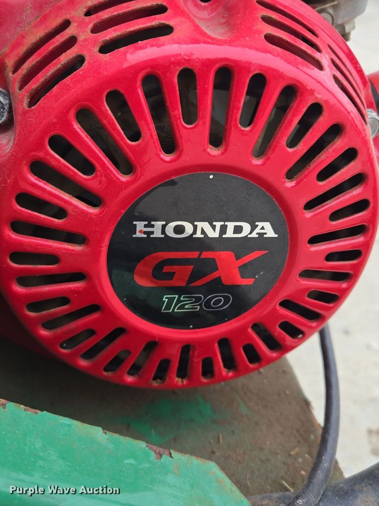 image for item EQ3679 Billy Goat AE401H aerator