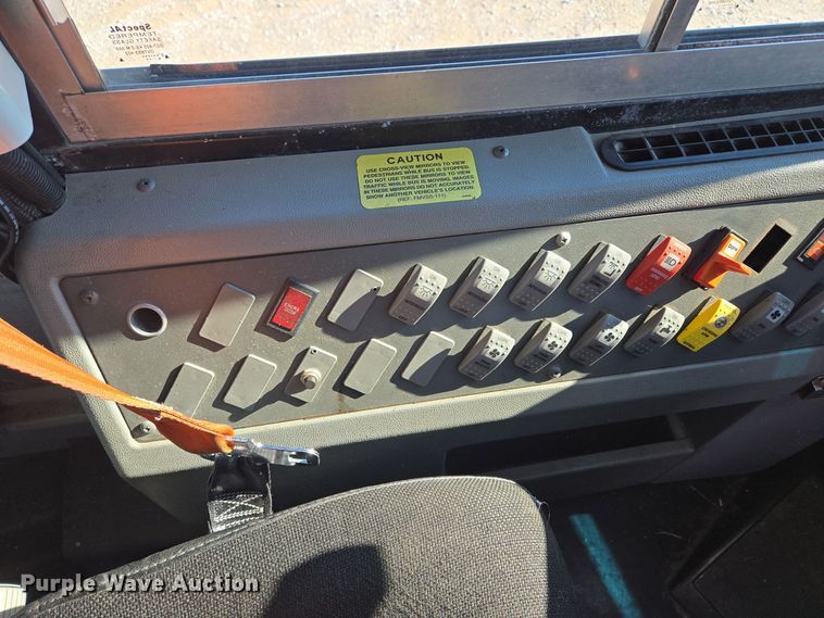 image for item EQ3689 2014 Thomas Built HDX school bus