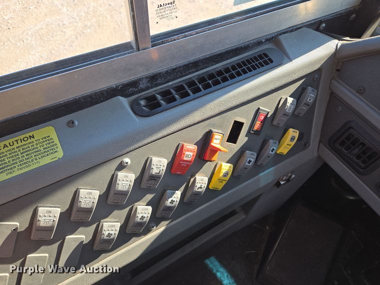 image for item EQ3689 2014 Thomas Built HDX school bus