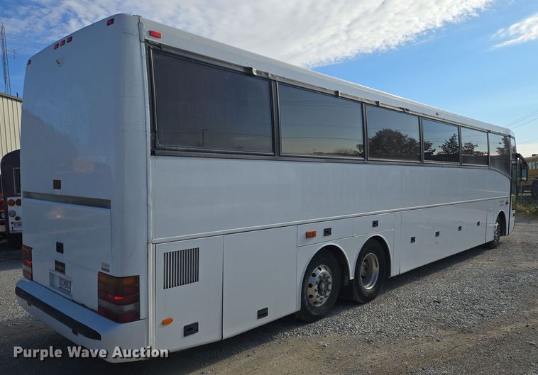 image for item EQ3690 1999 Vanhool coach bus