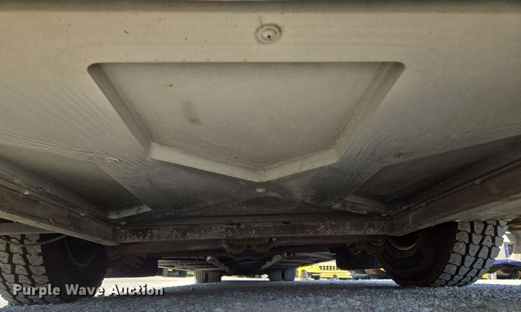 image for item EQ3690 1999 Vanhool coach bus