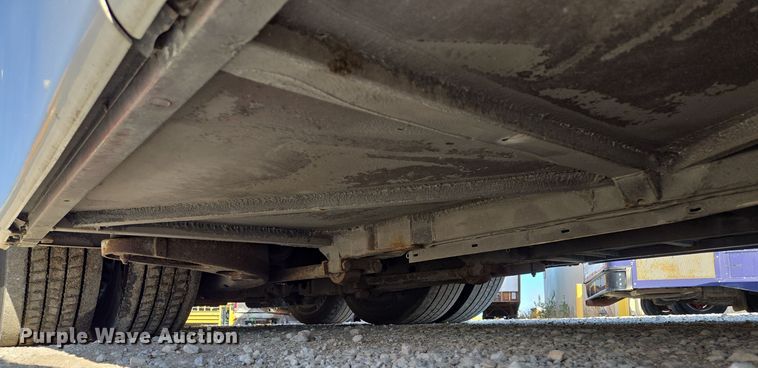 image for item EQ3690 1999 Vanhool coach bus