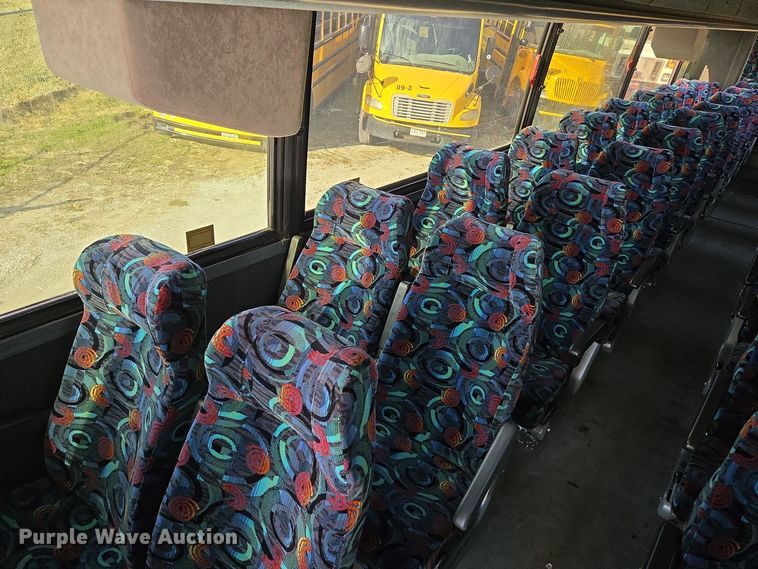 image for item EQ3690 1999 Vanhool coach bus
