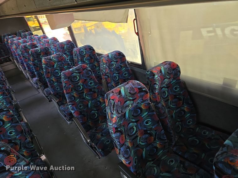 image for item EQ3690 1999 Vanhool coach bus