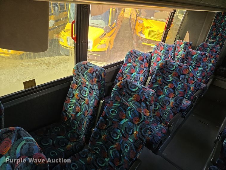 image for item EQ3690 1999 Vanhool coach bus