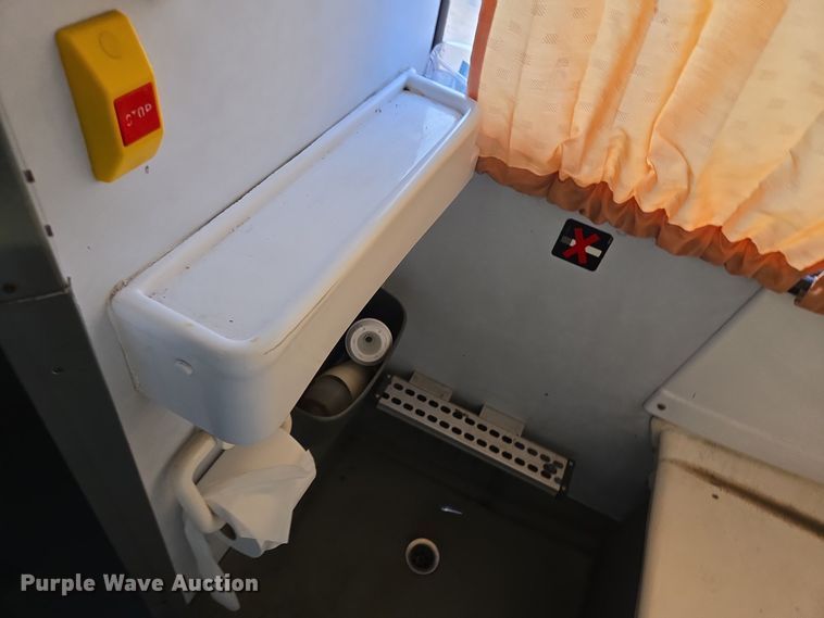 image for item EQ3690 1999 Vanhool coach bus