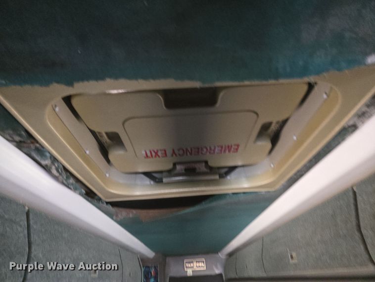 image for item EQ3690 1999 Vanhool coach bus