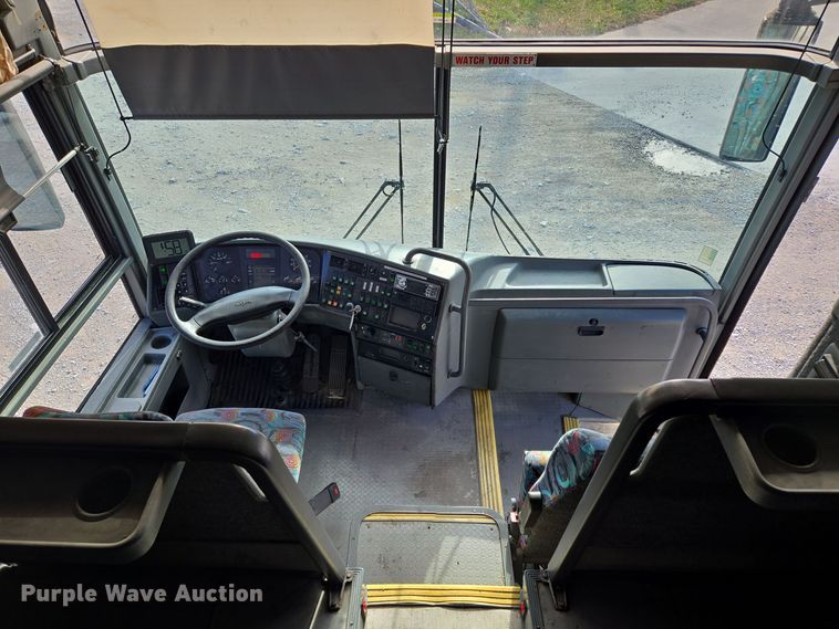 image for item EQ3690 1999 Vanhool coach bus