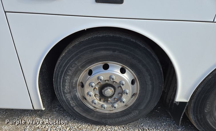 image for item EQ3690 1999 Vanhool coach bus