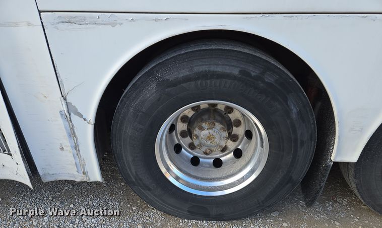 image for item EQ3690 1999 Vanhool coach bus