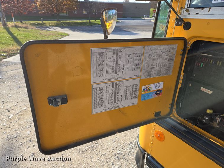 image for item EQ3691 2007 Thomas  MVP-EF school bus