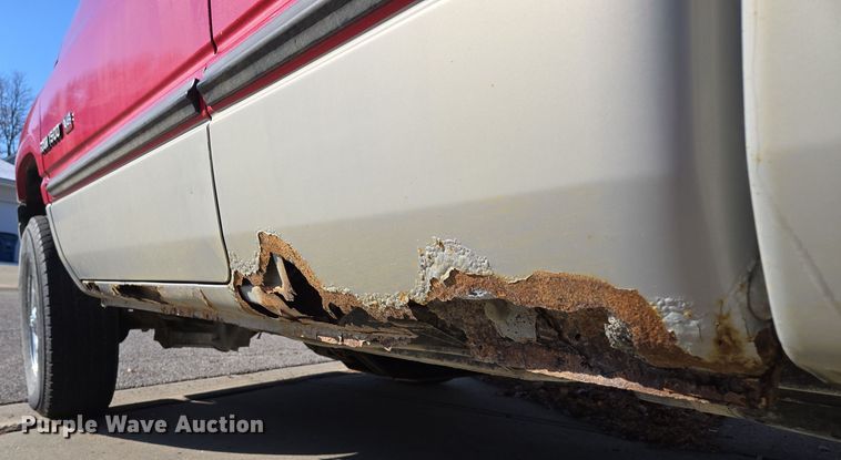 image for item EQ3723 1998 Dodge  Ram 1500 Club Cab pickup truck