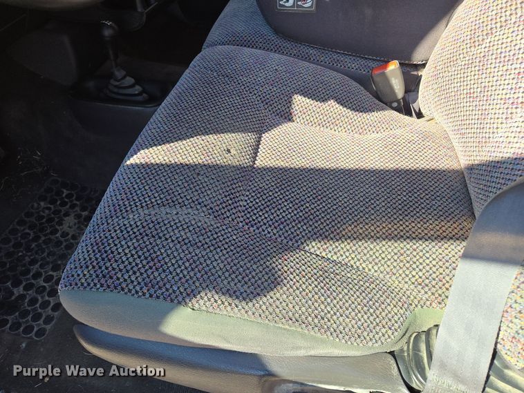 image for item EQ3723 1998 Dodge  Ram 1500 Club Cab pickup truck