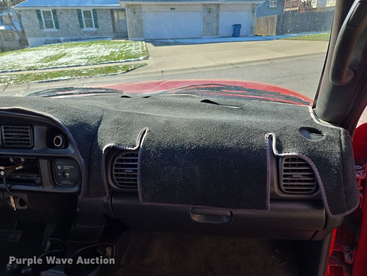 image for item EQ3723 1998 Dodge  Ram 1500 Club Cab pickup truck