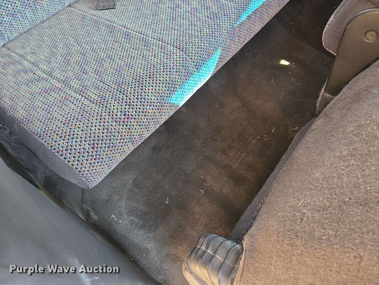 image for item EQ3723 1998 Dodge  Ram 1500 Club Cab pickup truck