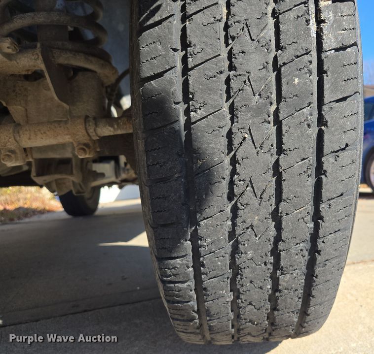 image for item EQ3723 1998 Dodge  Ram 1500 Club Cab pickup truck