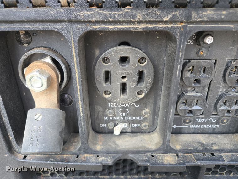 image for item EQ3773 2017 Miller  Bobcat 250 welder/generator