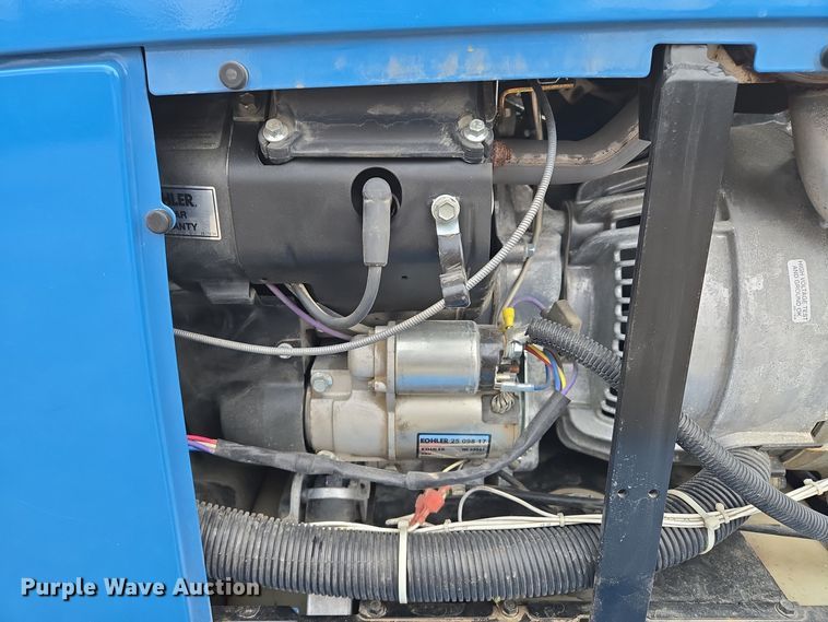 image for item EQ3773 2017 Miller  Bobcat 250 welder/generator