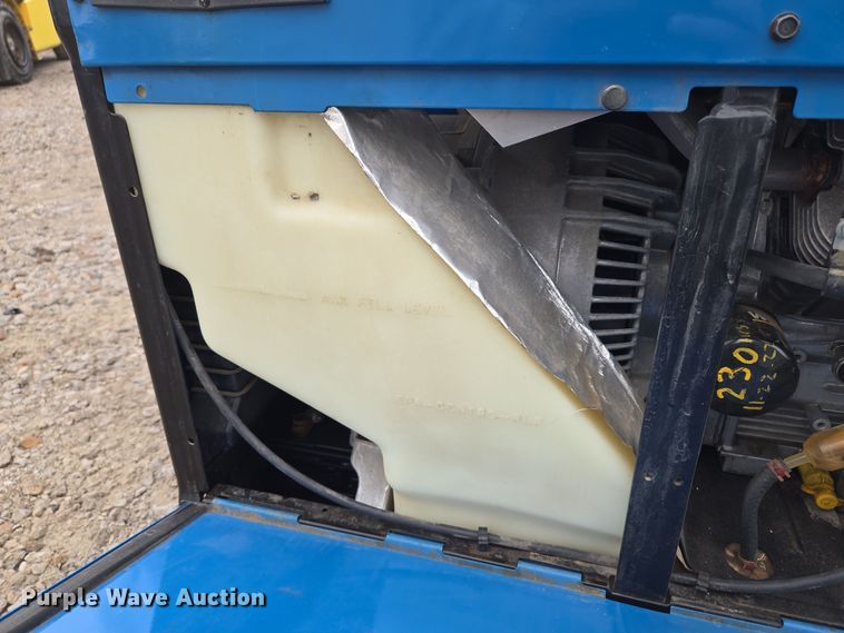 image for item EQ3773 2017 Miller  Bobcat 250 welder/generator