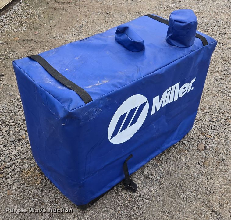 image for item EQ3773 2017 Miller  Bobcat 250 welder/generator