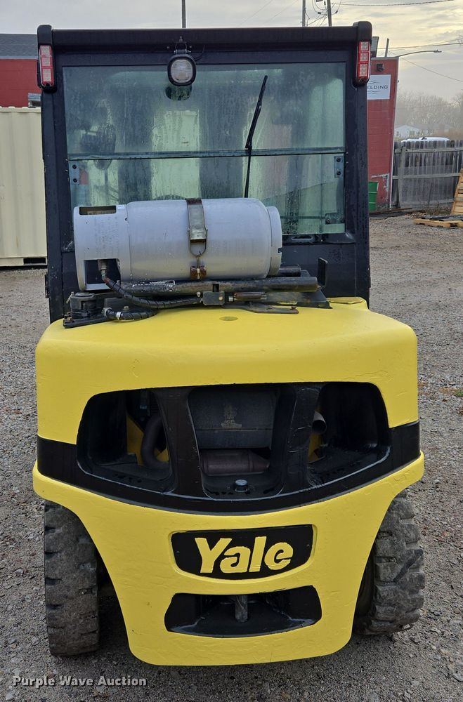 image for item EQ3774 Yale  GLP080VXNGSE090 forklift