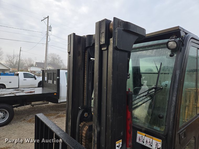 image for item EQ3774 Yale  GLP080VXNGSE090 forklift