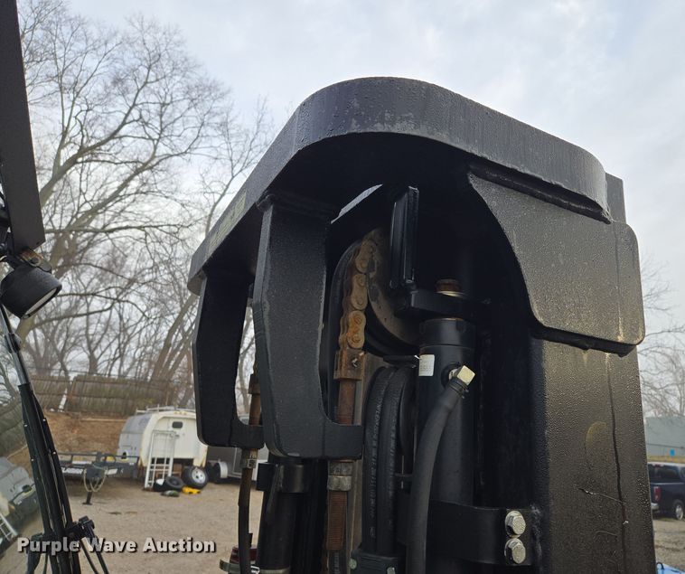 image for item EQ3774 Yale  GLP080VXNGSE090 forklift