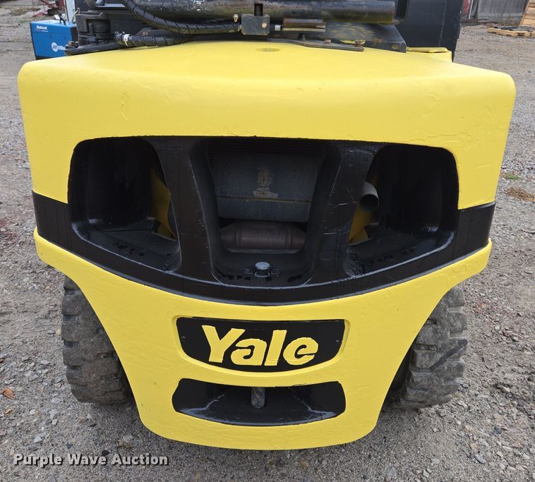 image for item EQ3774 Yale  GLP080VXNGSE090 forklift