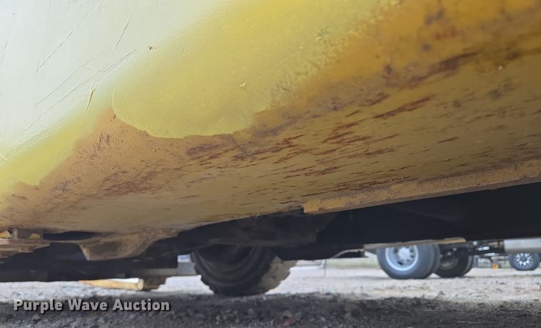 image for item EQ3774 Yale  GLP080VXNGSE090 forklift