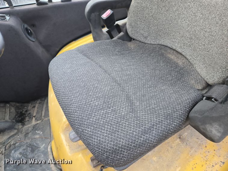 image for item EQ3774 Yale  GLP080VXNGSE090 forklift