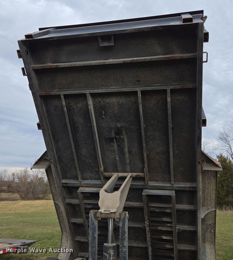 image for item EQ3777 2019 Load Trailer  dump trailer