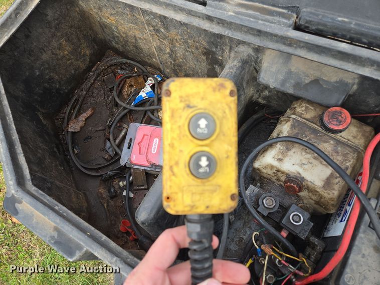 image for item EQ3778 2011 Midsota Manufacturing Midsota TB (7) tilt deck equipment trailer