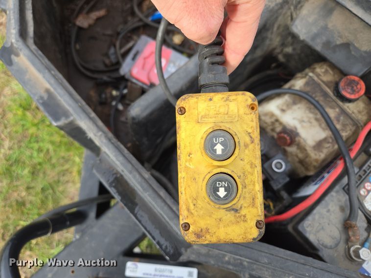 image for item EQ3778 2011 Midsota Manufacturing Midsota TB (7) tilt deck equipment trailer