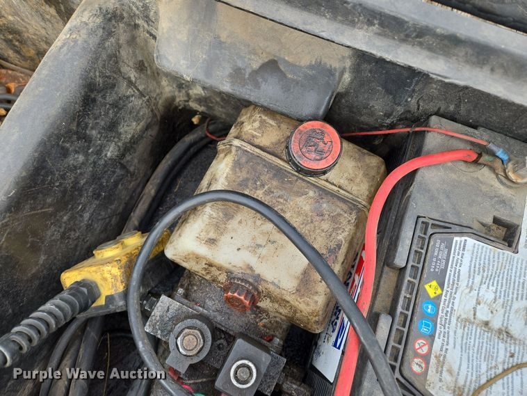 image for item EQ3778 2011 Midsota Manufacturing Midsota TB (7) tilt deck equipment trailer