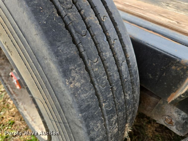 image for item EQ3778 2011 Midsota Manufacturing Midsota TB (7) tilt deck equipment trailer