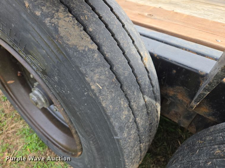 image for item EQ3778 2011 Midsota Manufacturing Midsota TB (7) tilt deck equipment trailer