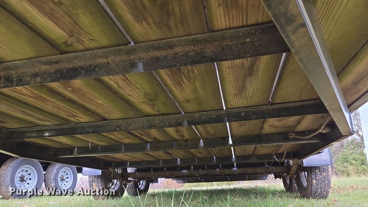 image for item EQ3780 2016 Heartland  utility trailer