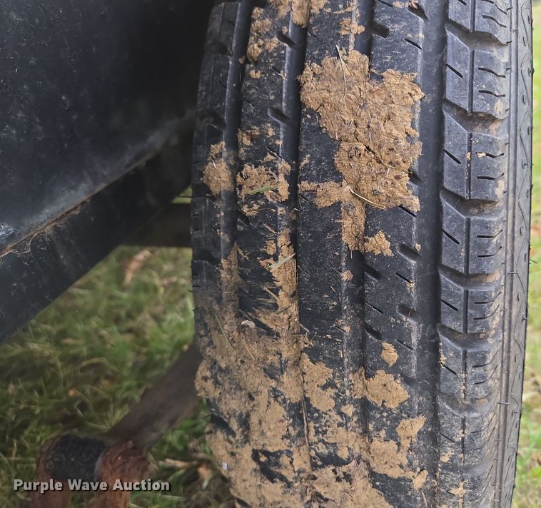 image for item EQ3780 2016 Heartland  utility trailer