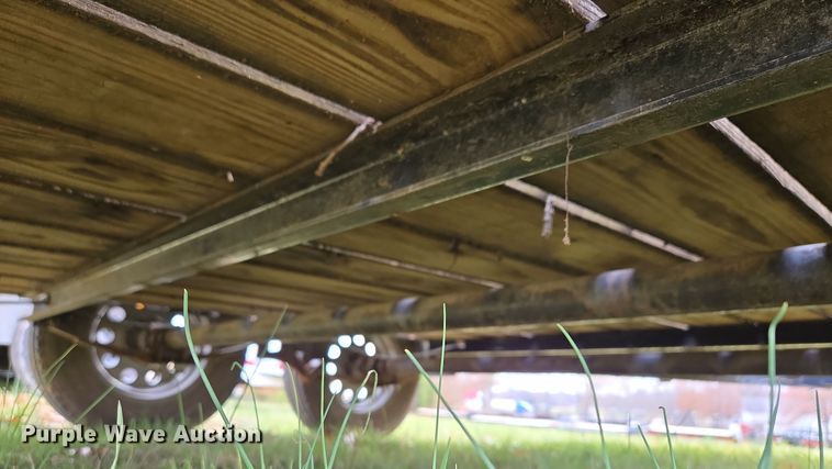 image for item EQ3780 2016 Heartland  utility trailer