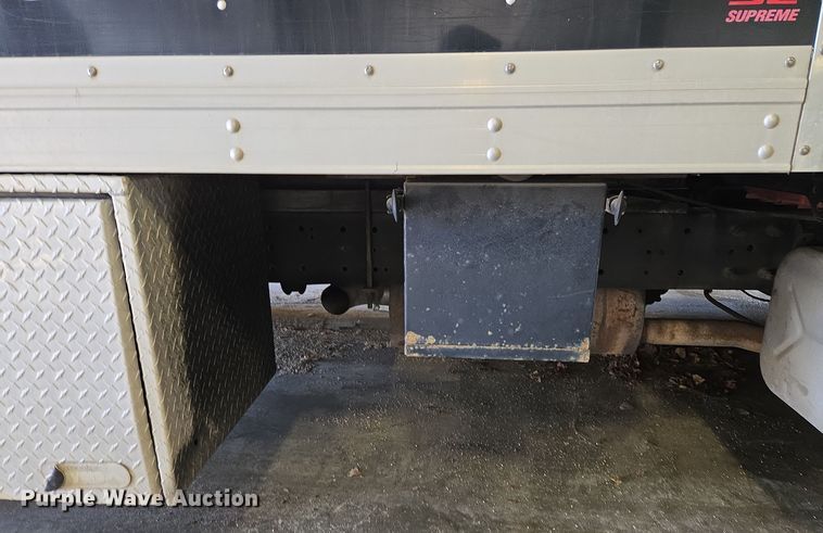 image for item EQ3785 2007 International  4200 delivery truck