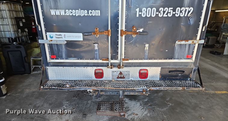 image for item EQ3785 2007 International  4200 delivery truck