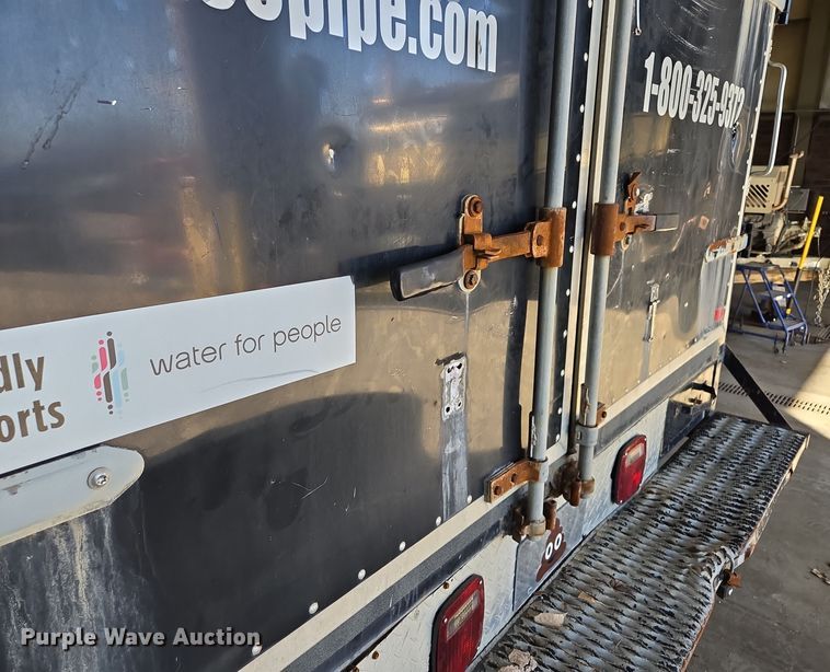 image for item EQ3785 2007 International  4200 delivery truck