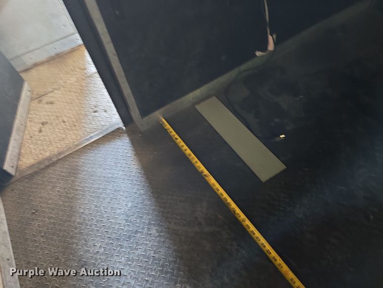 image for item EQ3785 2007 International  4200 delivery truck