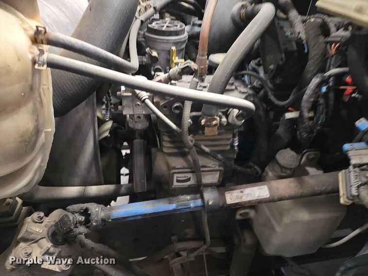 image for item EQ3785 2007 International  4200 delivery truck